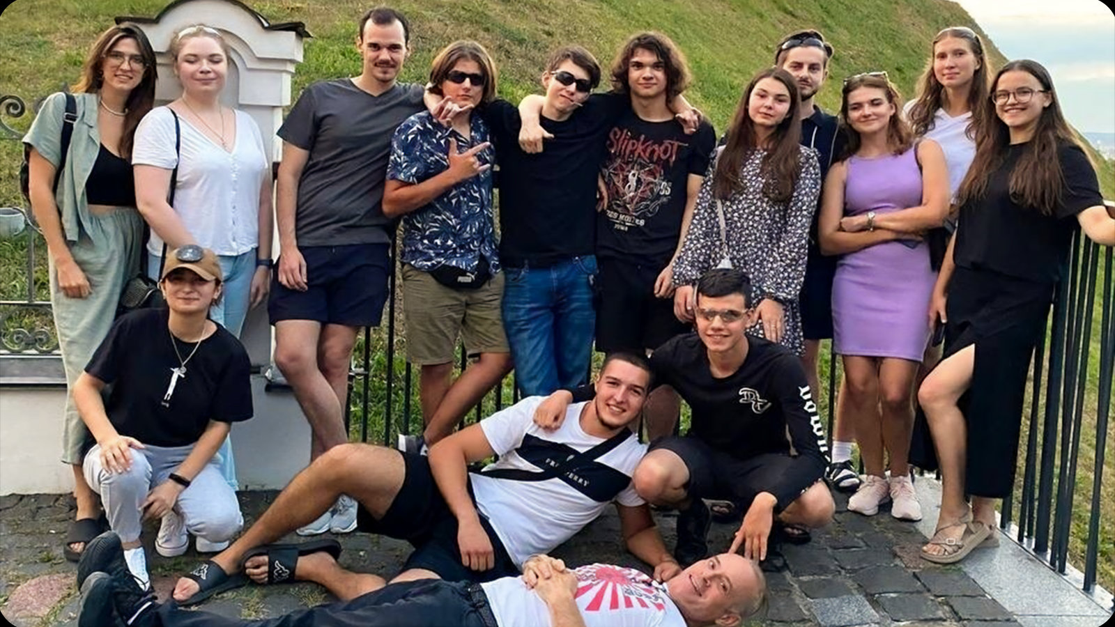 Field trip with Ukrainian students visiting regional institutions