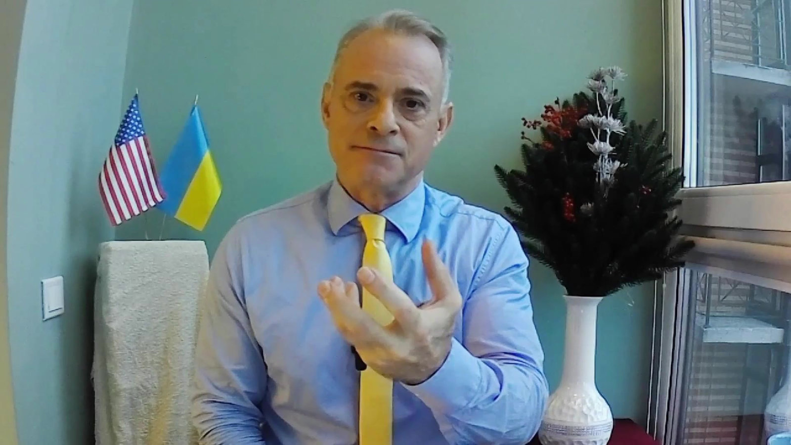 Online seminar session connecting displaced Ukrainian students